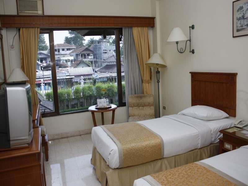 Hotel Parama Puncak Extérieur photo