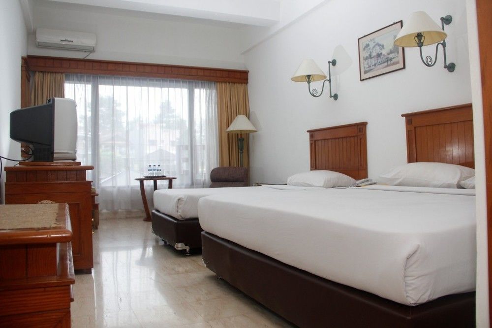 Hotel Parama Puncak Extérieur photo